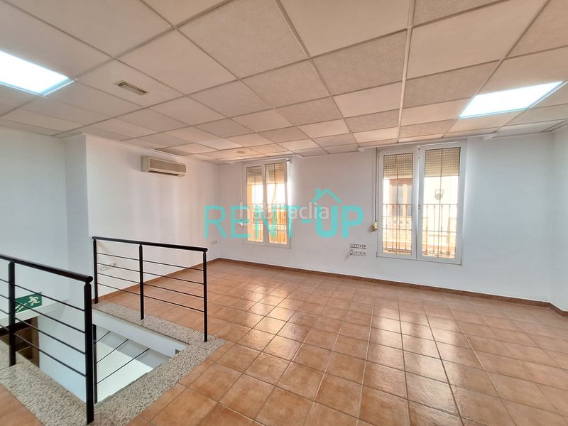 Foto 6c2f7f6b-3adc-45e5-a96c-4b94891e5597. Alquiler local comercial exclusivo local comercial en una de las mejores ubicaciones con tres escaparates en Xàtiva
