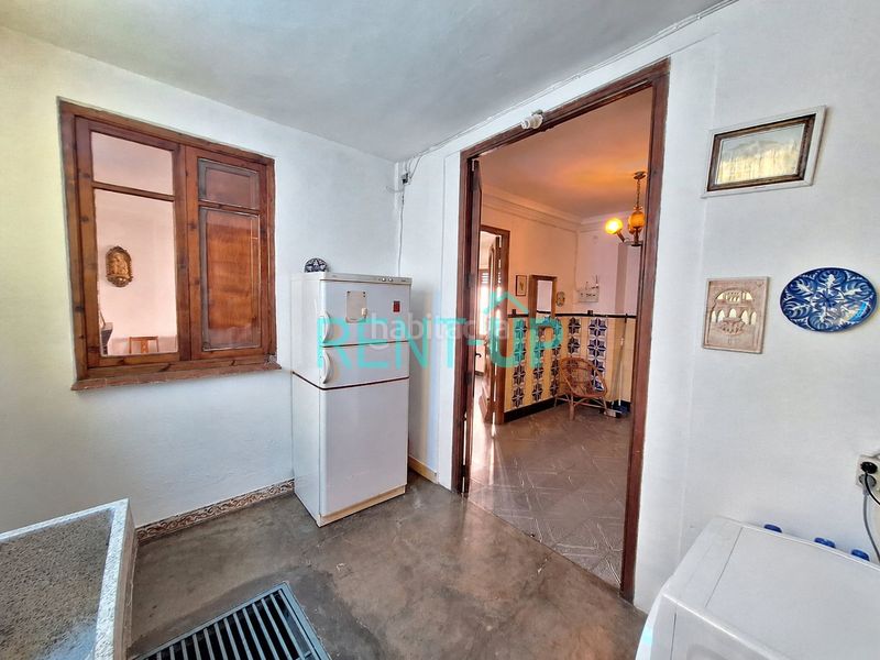 Foto 4a851ec9-ef80-433b-8341-9e5f1331effd. Casa amb xemeneia a Xàtiva