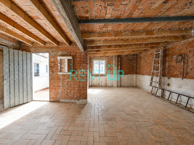 Foto b5152ad2-da7a-4bd3-bf63-e9c6aa7454ef. Casa amb xemeneia a Xàtiva