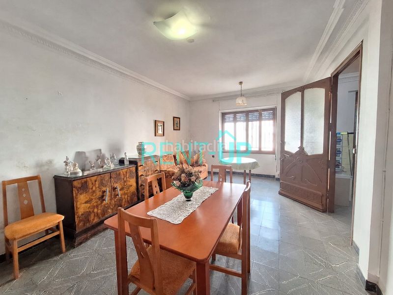 Foto e50fe7dc-2c0f-4f88-908d-26bd3139ee08. Casa amb xemeneia a Xàtiva