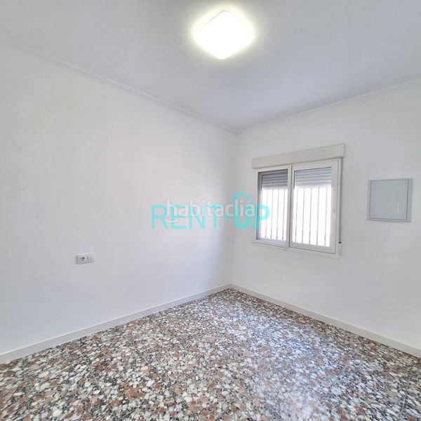 Foto 460429e3-057f-4f00-b0e7-b8d9165ac28a. Casa amb xemeneia a Rotglá y Corberá