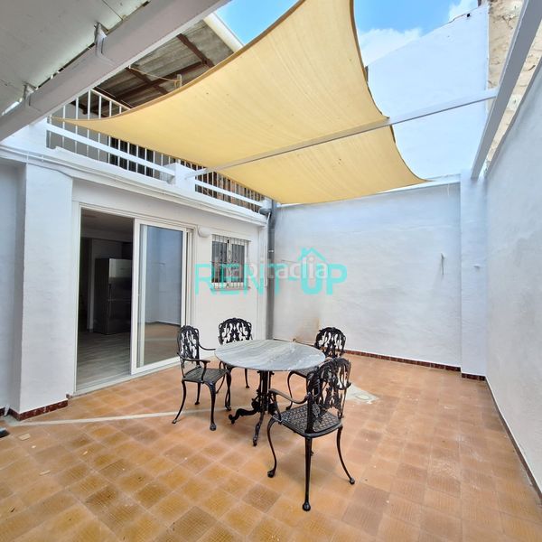 Foto f86dc025-9e36-4a4f-a9a2-6ae687d7d4f5. Casa amb xemeneia a Rotglá y Corberá