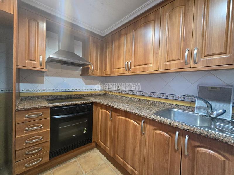 Foto cb201721-25ee-4228-9099-85c1f5b36f10. Pis a Torrefiel Valencia