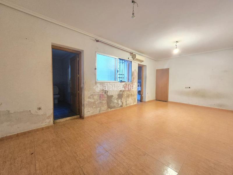 Foto d995b6db-c07e-4373-a3d1-68be665af1f0. Pis a Torrefiel Valencia