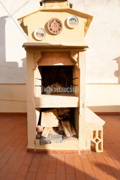 Foto 3356a35b-9861-485f-9f48-01ad7a746a52. Casa amb aparcament a Torrefiel Valencia