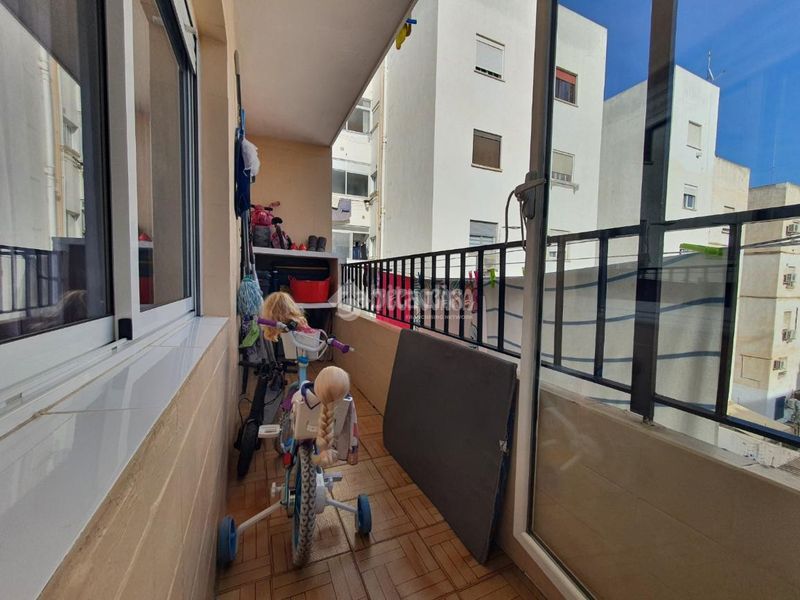 Foto 4b6c0548-99aa-4b0e-ba90-6bf060915748. Pis a Torrefiel Valencia