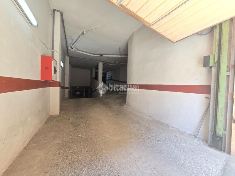 Foto da7381b9-e940-46ad-9b44-9d6543a0c9e8. Aparcament cotxe a Tavernes Blanques