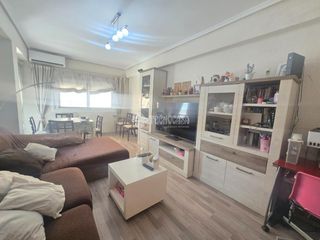 Flat in Torrefiel. Piso en venta en valencia