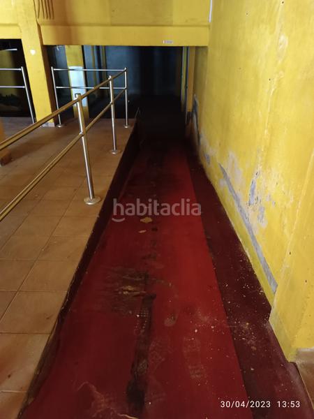 Foto 5c152085-a5c0-4967-abe7-381ec1122aa0. Alquiler local comercial en Diagonal-Colomeres Gavà