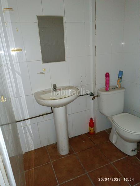 Foto af06271b-cf57-4d85-aee8-3906a0e4575f. Alquiler local comercial en Diagonal-Colomeres Gavà