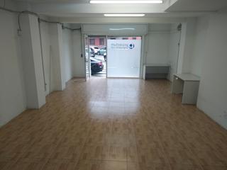 Locale commerciale in Passeig Maragall