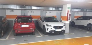 Autoparkplatz in Centre-Estació. Se vende plaza de parking grande con trastero