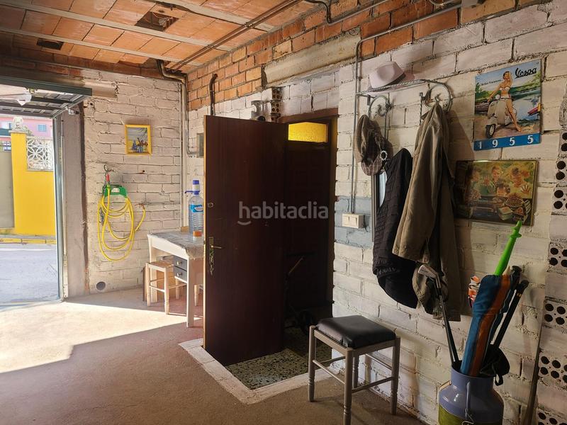 Foto 559edf3c-99e5-4e30-8eaa-5e0cc43e5136. Casa amb calefacció aparcament a Jonquera (La)