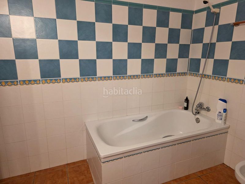 Foto b0e9a996-0d1f-4e9f-a299-2e300b7ce84b. Casa adossada amb calefacció a Darnius