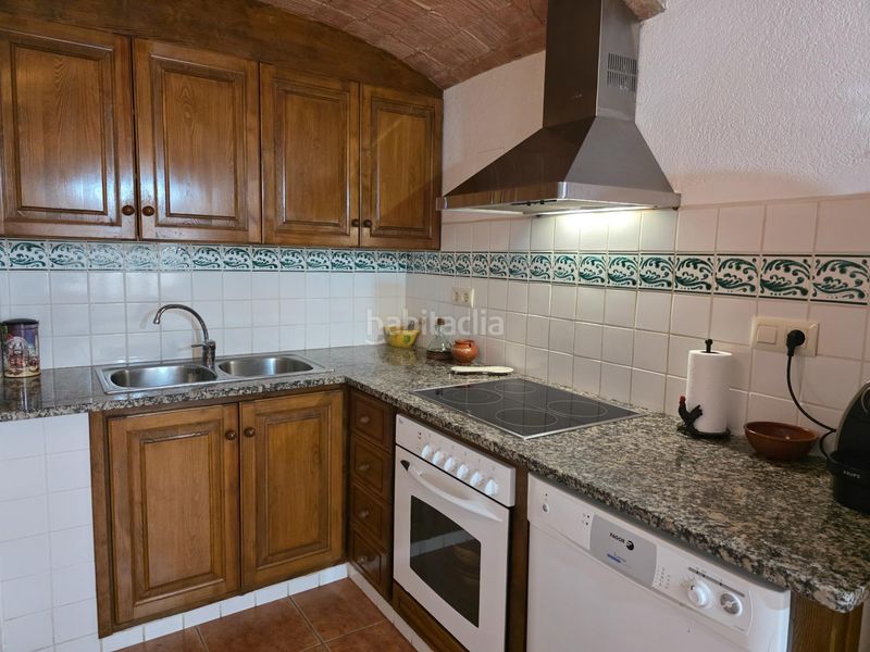 Foto b2aa9938-2092-4717-925c-02c3b55c46bf. Casa adossada amb calefacció a Darnius