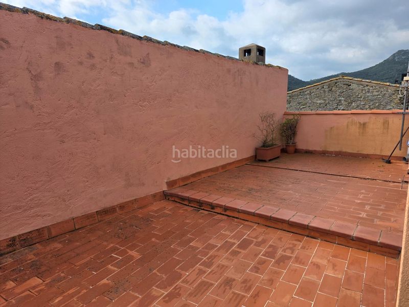 Foto b6d6554a-a761-4905-b254-d3d948e7a13a. Casa adossada amb calefacció a Darnius