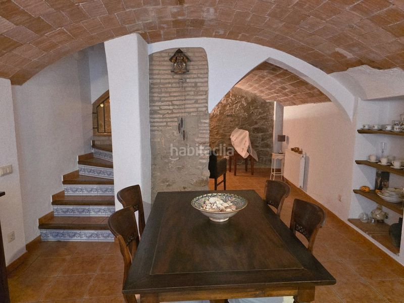 Foto cc30e235-3247-42b1-b70b-3194936087cf. Casa adossada amb calefacció a Darnius
