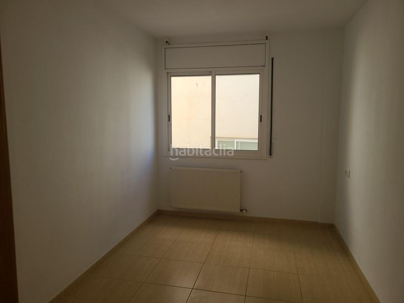 Foto 4fe32f7f-8db6-4d8c-b947-6a241d57527f. Pis amb calefacció aparcament a Creu de la Mà Figueres