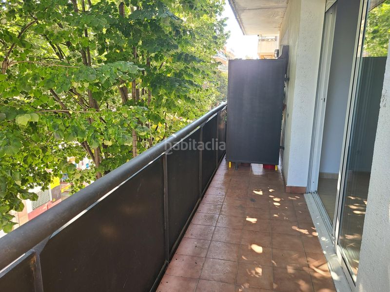 Foto 70835236-22a3-42cd-b170-19594ee725ac. Pis amb calefacció aparcament a Creu de la Mà Figueres