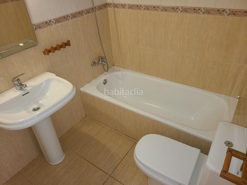 Foto efff5993-e994-47c9-a076-eb820a8b55d2. Pis amb calefacció aparcament a Creu de la Mà Figueres