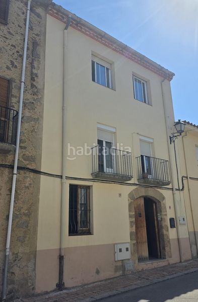Foto 6fe1c39a-d763-4f60-bc9b-b8d0f8101a70. Casa adossada amb calefacció aparcament a Darnius