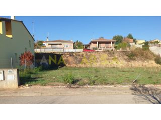 Area edificabile urbana in Bàscara. Parcela edificable de 424 m2 en la urbanización les roques, cala