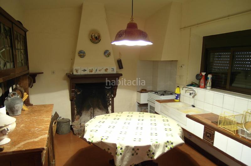 Foto 4405b688-8238-405a-8bff-2def24e969d4. Casale con parcheggio in Llers