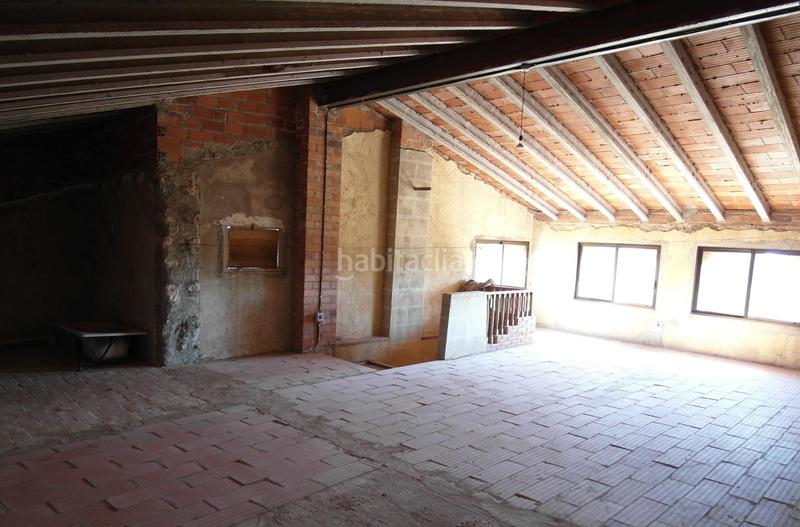 Foto f2be4e2e-37a7-42c7-bd12-435ba019f9de. Casale con parcheggio in Llers