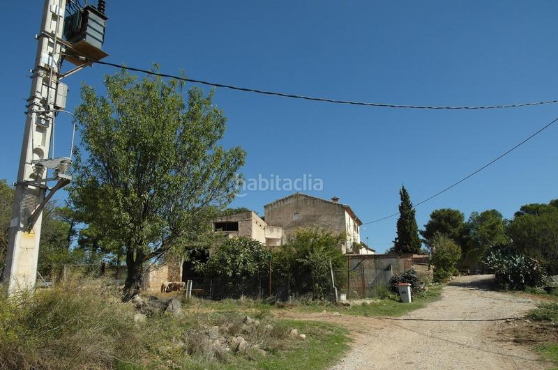 Foto f397d25f-cd21-48cd-a0b1-4f565af90605. Casale con parcheggio in Llers