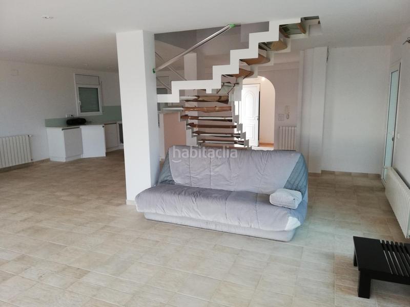 Foto 9bdcaeb8-9567-420d-8407-6f45ab552a2a. Chalet mit heizung parking pool in Palau-saverdera