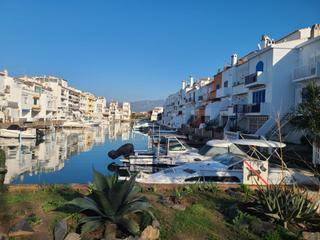 Maison dans Port Banyuls - Port Alegre - Port Empord. Casa de obra nueva con amarre y vistas al canal en empuriabrava