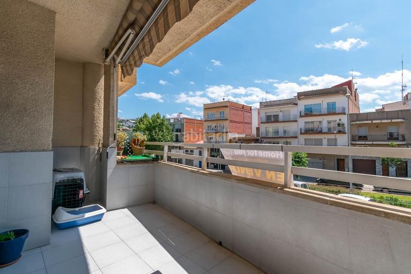 Foto c4c1f98f-4457-4771-b122-d5be7a753c36. Piso  muy luminoso con gran terraza en el centro en Roses