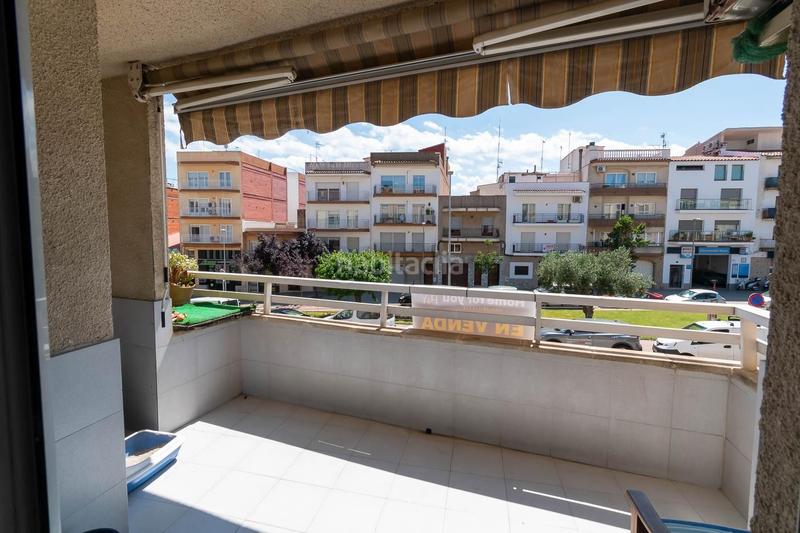 Foto d4793a4d-d8d4-481b-81c1-cd20be6cd00c. Piso  muy luminoso con gran terraza en el centro en Roses