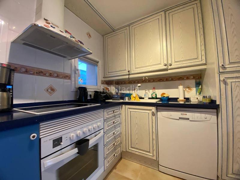 Foto 1d83aa0e-515d-421c-a9fb-b9f57fb4b279. Piso apartamento con vistas al canal, garaje , amarre 8x4 y barco incluido!! en Empuriabrava
