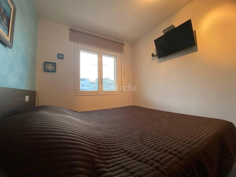 Foto 78633455-a23e-49c7-9b2e-2008d09716c0. Piso apartamento con vistas al canal, garaje , amarre 8x4 y barco incluido!! en Empuriabrava