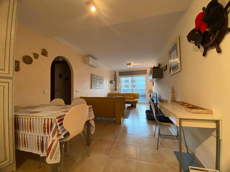 Foto bfd1c9d6-a507-42ff-9c84-1fff9cb1fa24. Piso apartamento con vistas al canal, garaje , amarre 8x4 y barco incluido!! en Empuriabrava