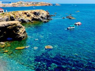 Chalet en Cabo de Palos. Venta de chalet en cala flores en primerísima línea de mar medit