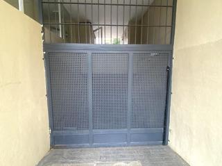 Parking voiture à Opañel