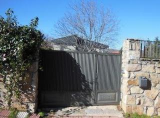 Casa a Becerril de la Sierra. Vivienda en venta en becerril de la sierra