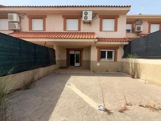 Maison jumelée à Fuentidueña de Tajo. Acogedor adosado en el casco antiguo de fuentidueña de tajo