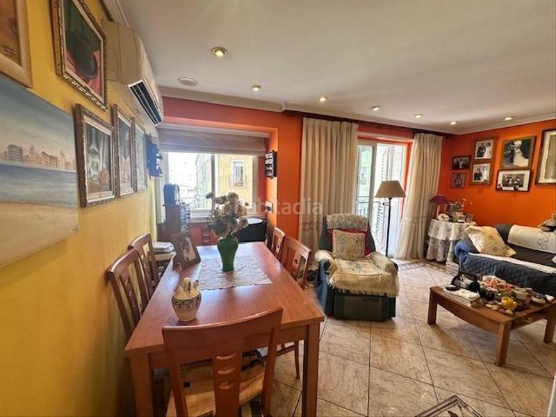 Foto eefca7f5-9047-45d8-94e3-800d6820b99f. Appartamento con riscaldamento in Plaza Elíptica - República Argentina Gandia