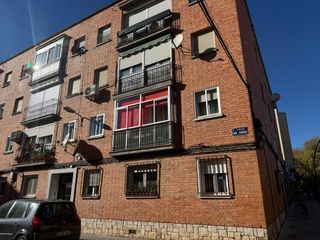 Etagenwohnung in La Estación. Inmueble actualmente ocupado  no es posible realizar visitas al