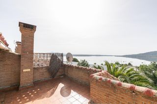 Chalet in Manzanares el Real. Chalet en manzanares el real  oportunidad única
