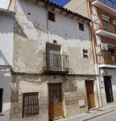 Pis a Tielmes. Oportunidad de inversión en tielmes casa antigua para reformar o