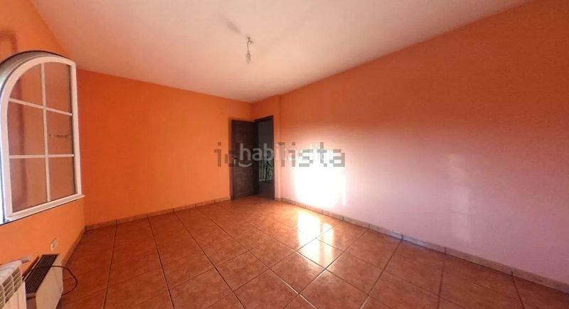 Foto 594b4be5-98eb-4d89-b4a6-aaae66e300d6. Xalet amb aparcament a Loeches