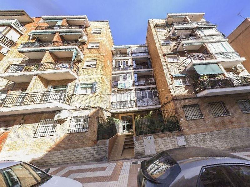 Foto ec441c55-fcf5-4e78-a9dd-f60c94d784e7. Pis a Canillejas Madrid