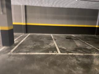 Parking coche en Rivas Futura