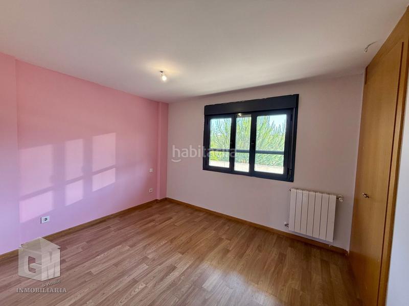 Foto 9e5a9a6c-e9ac-42e2-8225-b705ee6227e2. Casa adossada amb calefacció aparcament a Sur - PAU 4 Móstoles