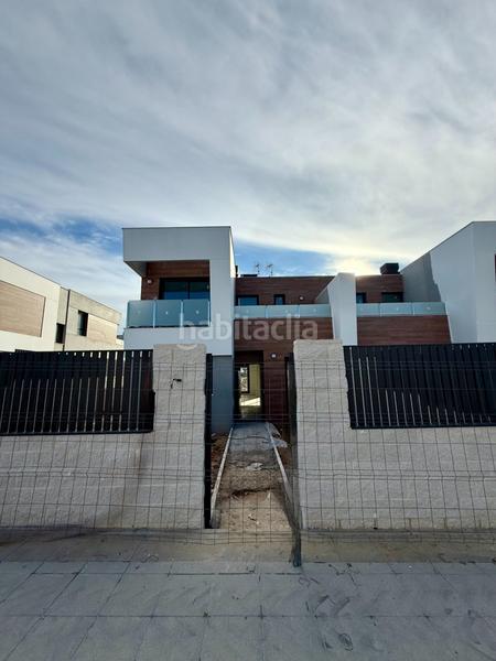 Foto 2f578208-88e0-4126-953d-693a61fdd382. Casa con riscaldamento parcheggio piscina in El Bosque Villaviciosa de Odón