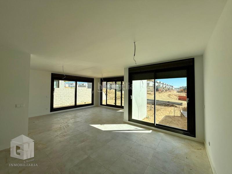 Foto 404b3cf5-299c-47c1-9275-3fb92cbe7c96. Casa con riscaldamento parcheggio piscina in El Bosque Villaviciosa de Odón